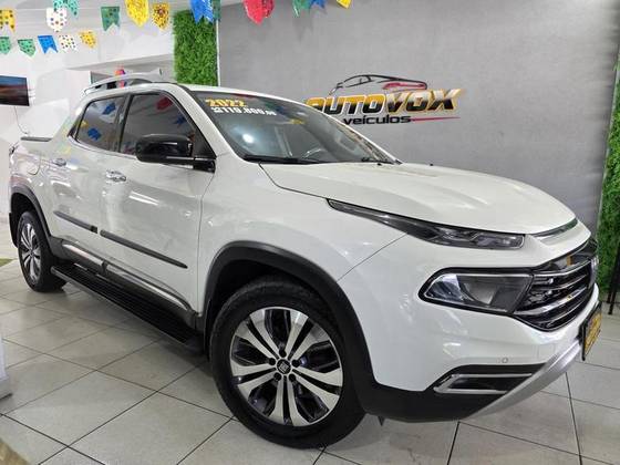 FIAT TORO 2.0 16V TURBO DIESEL VOLCANO 4WD AT9 FIAT TORO 2.0 16V TURBO DIESEL VOLCANO 4WD AT9